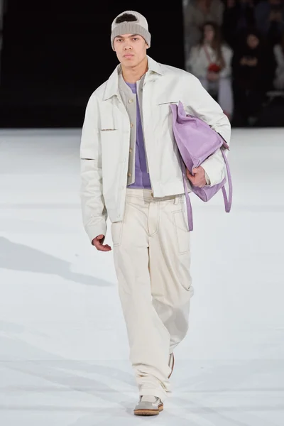 Look 42